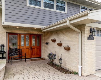 807 E Cherry Lane, Arlington Heights