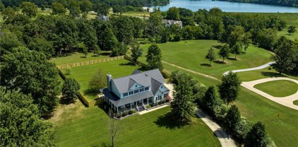 892 E Lake Road, Elm Springs