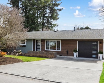 9781 NE 125th Place, Kirkland