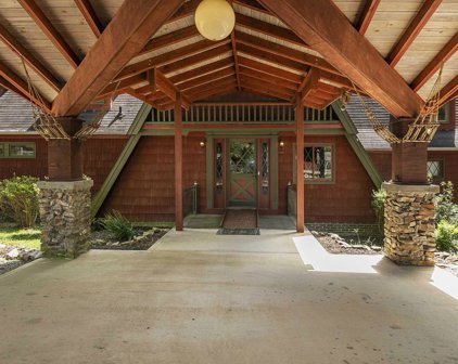 187 County Road 3144, Houston
