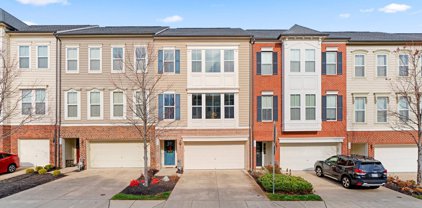 9810 Garden Ranges, Laurel