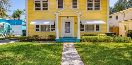 216 N Lakeside Dr, Lake Worth
