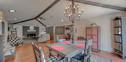 2021 Tupperlake Lane, Bay City
