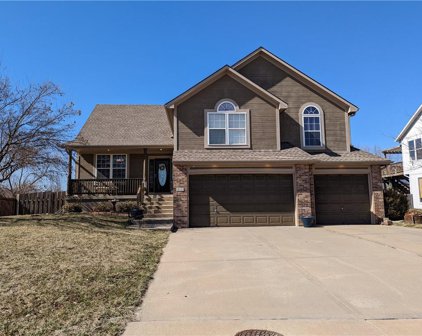 932 Hedge Apple Place, Raymore