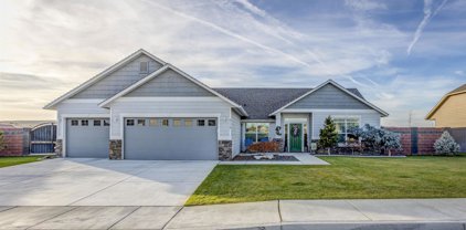 6110 Juneberry Drive, West Richland