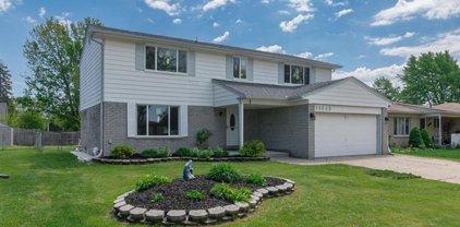 39646 Forbes, Sterling Heights