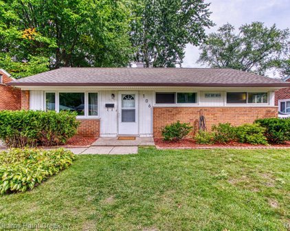 106 HUNTLEY, Clawson