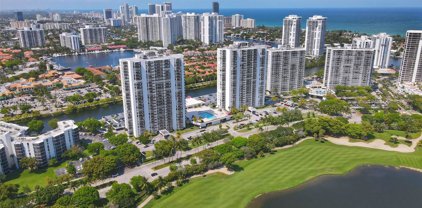 3675 N Country Club Dr Unit #2609, Aventura