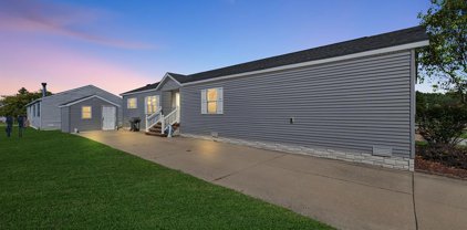 45411 Montmorency Dr, Macomb Twp