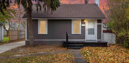8661 DODGE, Warren