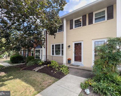 2413 N Dearing St, Alexandria