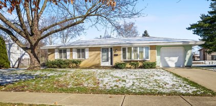 208 W Hartford Drive, Schaumburg