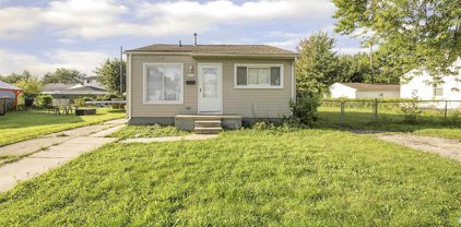11220 Essex, Warren