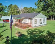 319 Missouri Drive, Central Suffolk image
