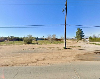 10701 Chamberlaine Way, Adelanto