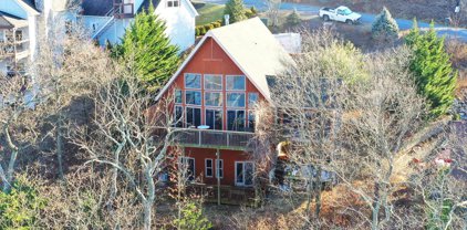 102 Waterside Ln, Cross Junction