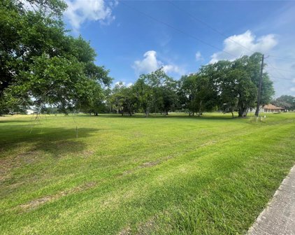 520/526/532 Lone Star Trail, Angleton