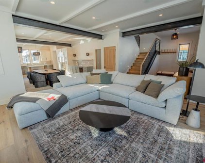 922 Belleview, Crested Butte