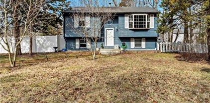 73 Pinecrest  Drive, Exeter
