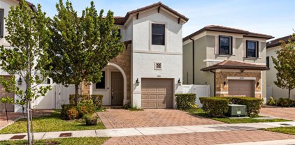 3435 W 110th St, Hialeah