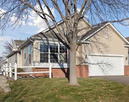 472 Meadowood Lane, Burnsville