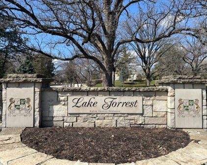 21262 S Redwood Lane, Shorewood