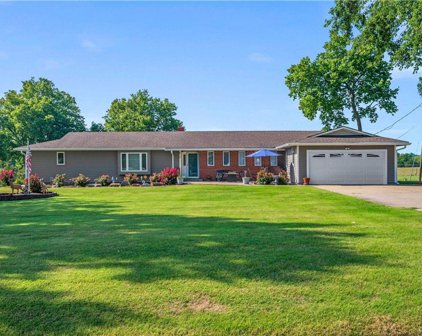 1267 N 1100th Road, Lawrence