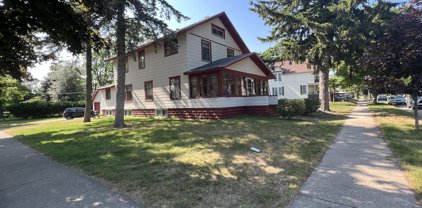 301 N Ferry Street, Ludington