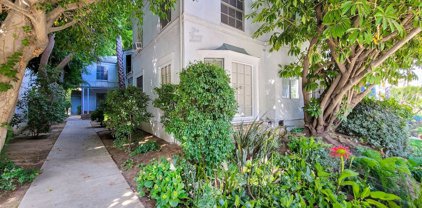 127 N Doheny Dr, Los Angeles