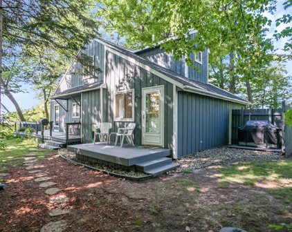 2426 W Crystal Island, Crystal