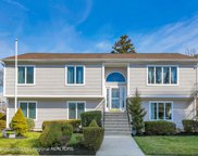 6 Acpoan Place, Manasquan image
