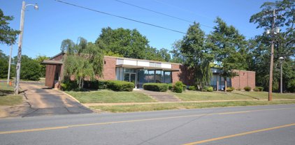 302 E North, Magnolia