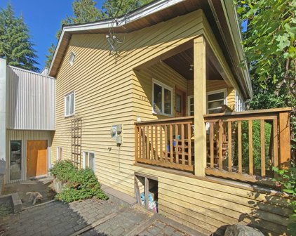 4320 Cliffmont Road, North Vancouver