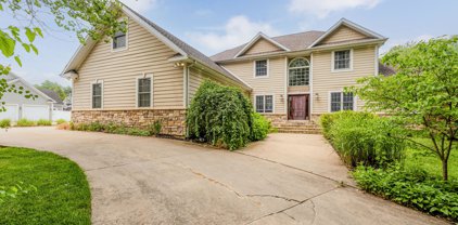 7188 Holden Road, Stevensville