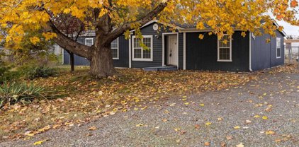 887 N 60th Ave, West Richland