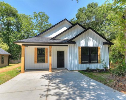 2627 S Calvary  Street, Gastonia