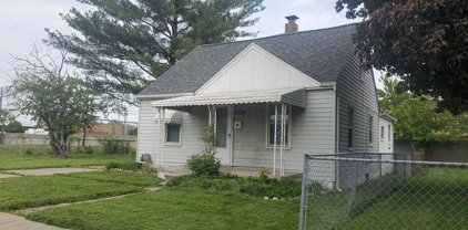 6765 LOZIER, Warren
