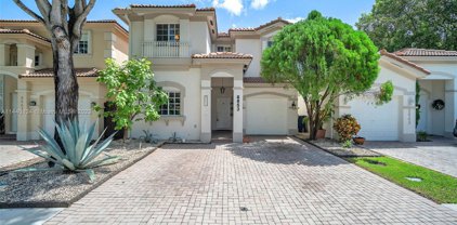 6653 Nw 107th Pl, Doral