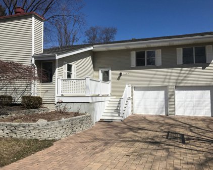 237 Langton Court, Bloomingdale