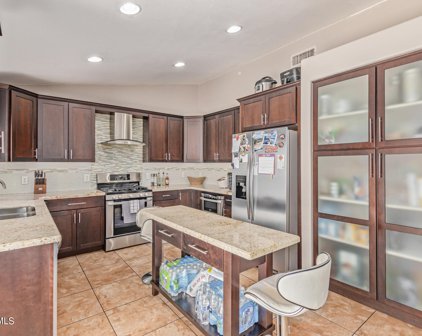 1693 W Sparrow Drive, Chandler