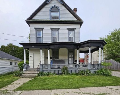 152 High  Street, Lockport-City-290900