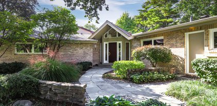 402 S Gibbons Avenue, Arlington Heights