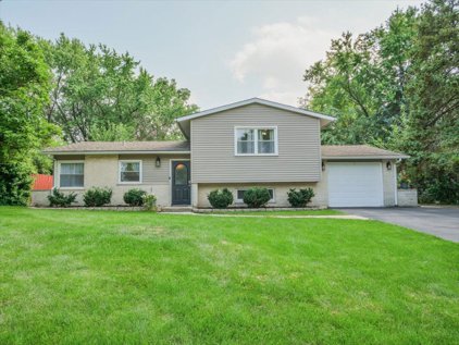 1013 Apple Valley Drive, Bartlett