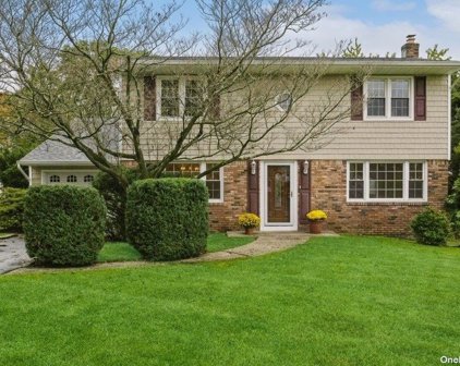 5 Villa Lane, Smithtown