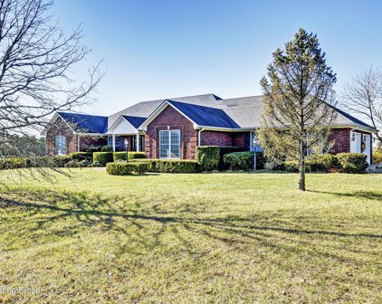 1026 Cedar Point Rd, La Grange