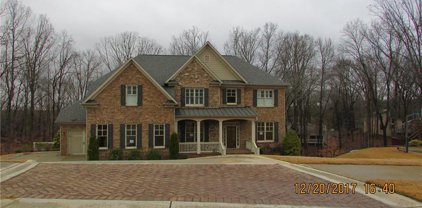 1070 Windfaire Place, Roswell
