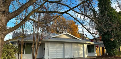 1228 Wayland Avenue, Sacramento