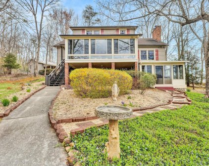 8079 Wheats Valley Rd., Bedford