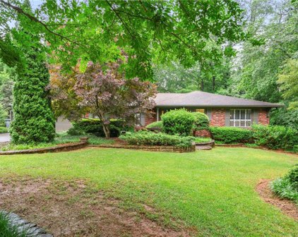 142 Spring Drive, Roswell