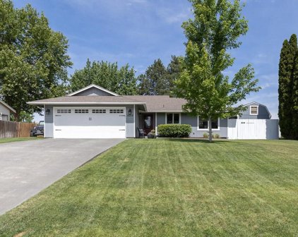 4734 W Robin Ct., West Richland